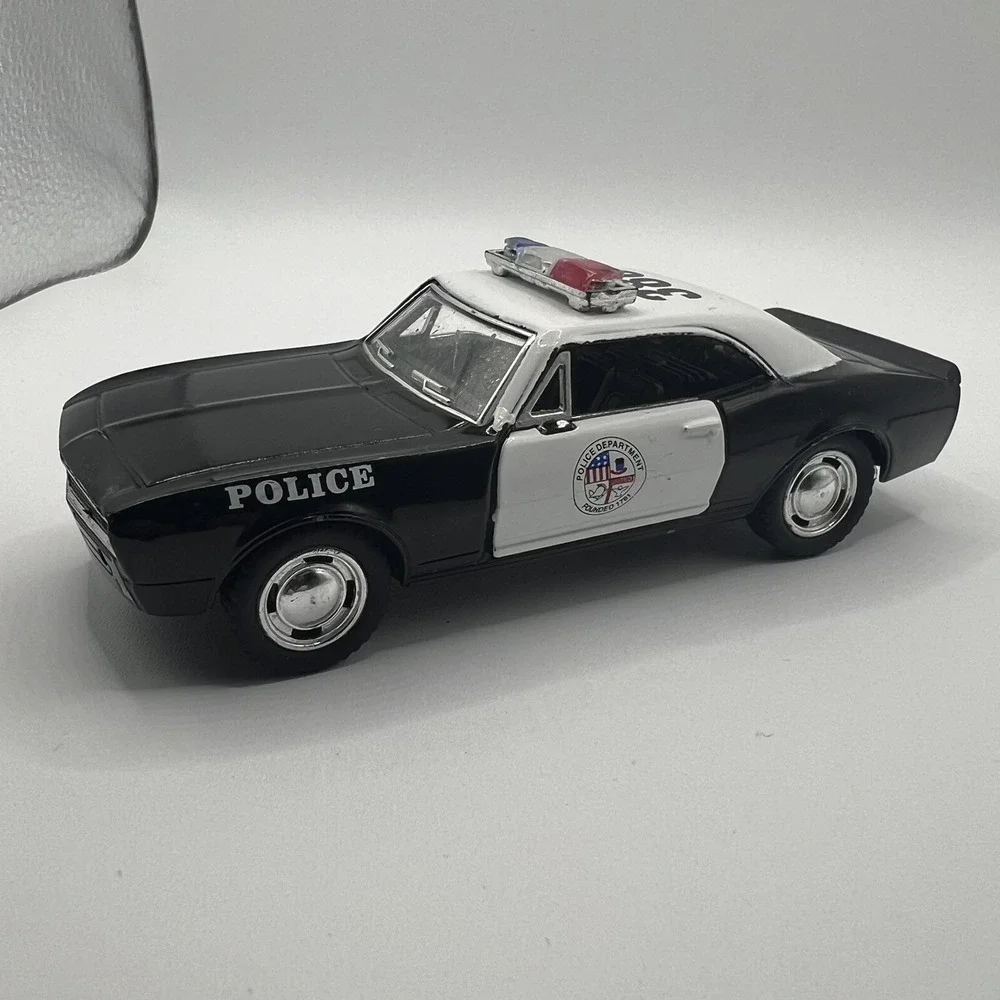 Kinsmart 1967 Chevrolet Camaro Z/28 5 inch Police Car Diecast Model 1:37 Chevy‎